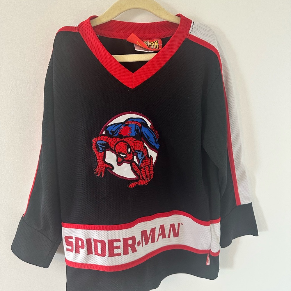 Vintage 2005 Spiderman Kids Black & Red Graphic Hockey Jersey